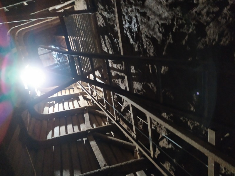 - 68 - Pohled nahoru.jpg